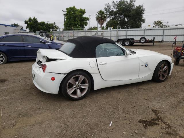 4USBU335X7LW73421 - 2007 BMW Z4 3.0 WHITE photo 3