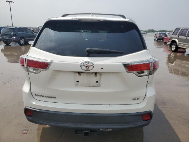 5TDKKRFH4GS501940 - 2016 TOYOTA HIGHLANDER XLE Սպիտակ լուսանկար 6