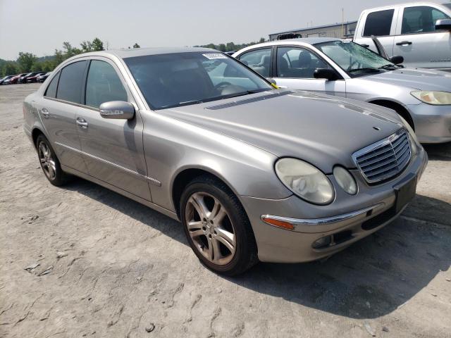 WDBUF70J75A670422 - 2005 MERCEDES-BENZ E 500 GOLD photo 4