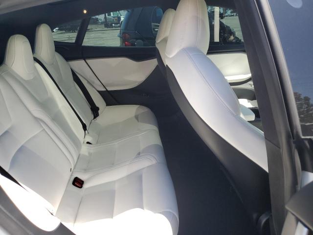 5YJSA1E42LF401157 - 2020 TESLA MODEL S WHITE photo 10