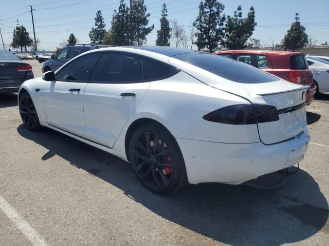 5YJSA1E42LF401157 - 2020 TESLA MODEL S WHITE photo 2