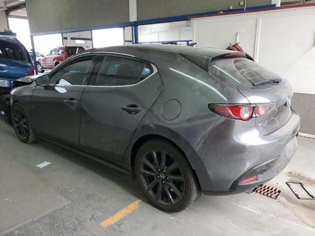 JM1BPBML8M1317559 - 2021 MAZDA 3 PREMIUM GRAY photo 2