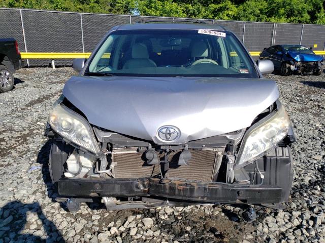 5TDYK3DC3DS376150 - 2013 TOYOTA SIENNA XLE SILVER photo 5