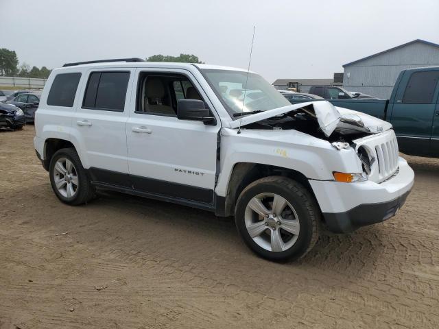 1C4NJRFB2DD210775 - 2013 JEEP PATRIOT LATITUDE WHITE photo 4