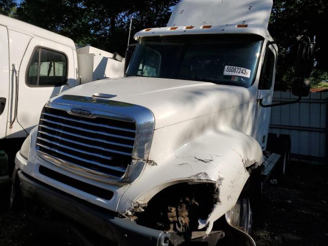 1FUJA6CK87LX68599 - 2007 FREIGHTLINER CONVENTION COLUMBIA WHITE photo 2