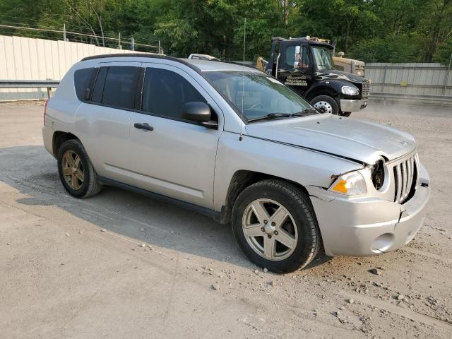 1J8FF47W57D369359 - 2007 JEEP COMPASS SILVER photo 4