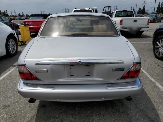 SAJDA14C72LF45319 - 2002 JAGUAR XJ8 SILVER photo 6