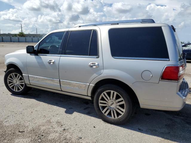 5LMFU27577LJ11819 - 2007 LINCOLN NAVIGATOR ვერცხლისფერი ფოტო 2