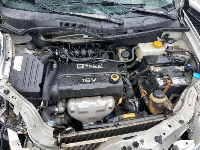 KL1TD56687B130933 - 2007 CHEVROLET AVEO BASE SILVER photo 11