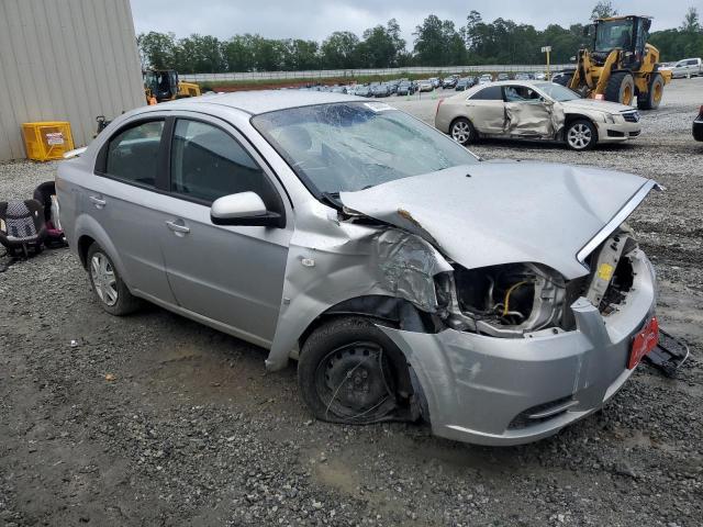 KL1TD56687B130933 - 2007 CHEVROLET AVEO BASE SILVER photo 4