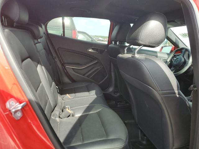 WDCTG4EBXKJ615138 - 2019 MERCEDES-BENZ GLA 250 Rojo foto 10