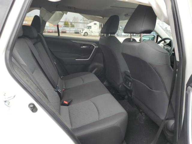2T3R1RFVXRC439700 - 2024 TOYOTA RAV4 XLE WHITE photo 11