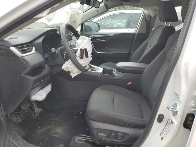 2T3R1RFVXRC439700 - 2024 TOYOTA RAV4 XLE WHITE photo 7