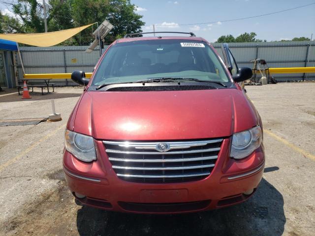 2A4GP64L07R160617 - 2007 CHRYSLER TOWN & COU LIMITED RED photo 5