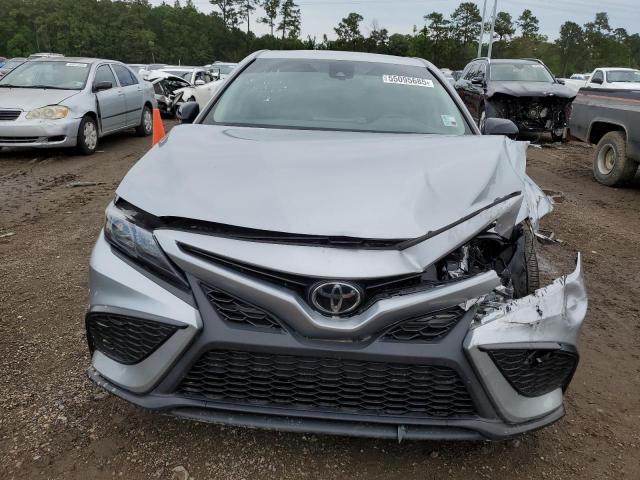 4T1G11AK9PU736189 - 2023 TOYOTA CAMRY SE NIGHT SHADE SILVER photo 5