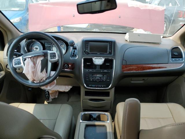 2C4RC1CG4GR127847 - 2016 CHRYSLER TOWN & COU TOURING L MAROON photo 8