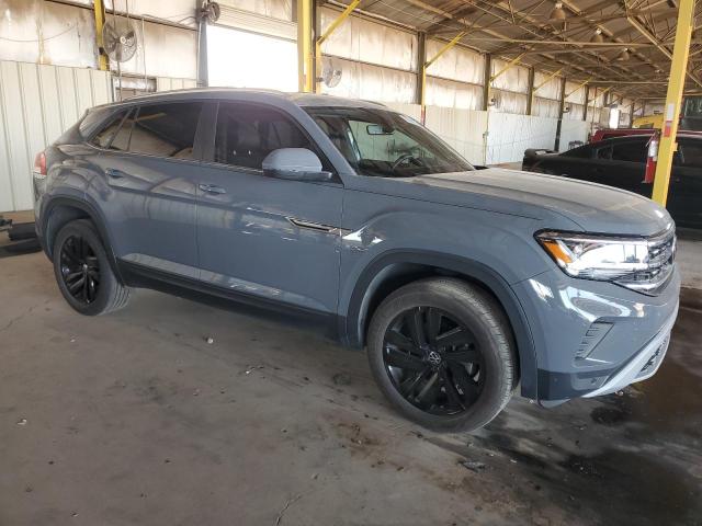 1V2WE2CA6PC225428 - 2023 VOLKSWAGEN ATLAS CROS SE Gris foto 4