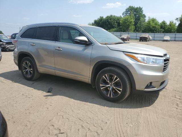 5TDJKRFH0GS265122 - 2016 TOYOTA HIGHLANDER XLE SILVER photo 4