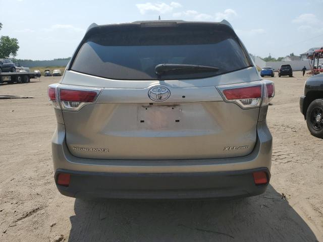 5TDJKRFH0GS265122 - 2016 TOYOTA HIGHLANDER XLE SILVER photo 6