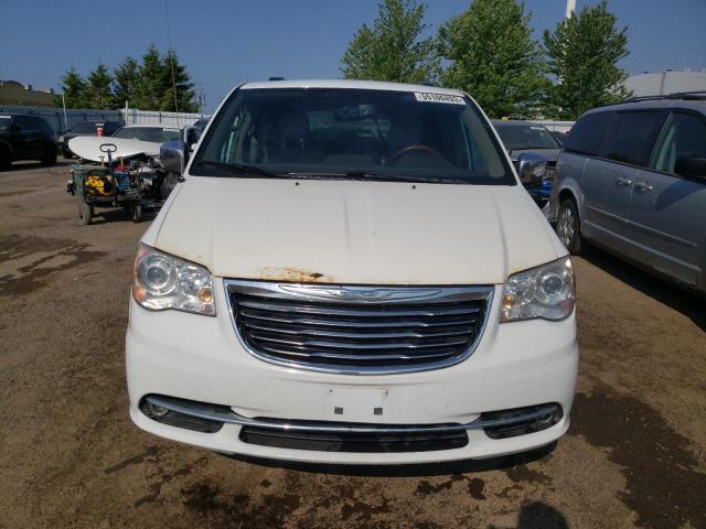 2C4RC1GG7ER234530 - 2014 CHRYSLER TOWN & COU LIMITED WHITE photo 5