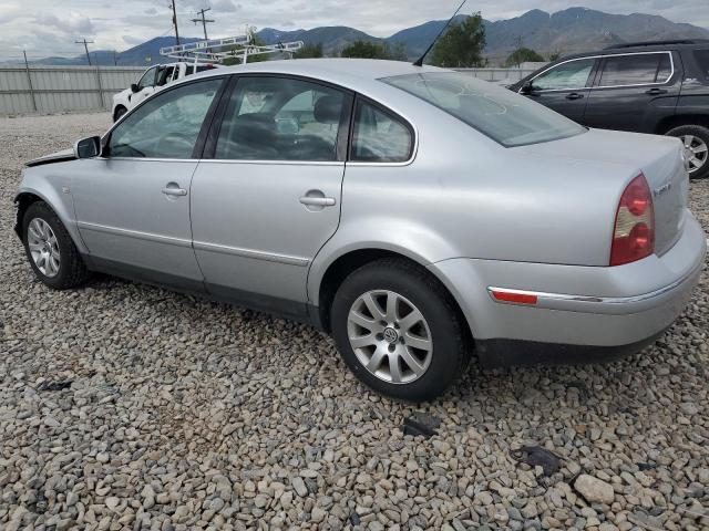 WVWPD63B82P433708 - 2002 VOLKSWAGEN PASSAT GLS SILVER photo 2