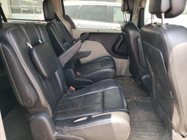 2A4RR8DG2BR702746 - 2011 CHRYSLER TOWN & COU TOURING L SILVER photo 11