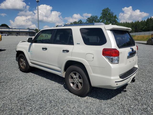 JTEZU5JR6D5059449 - 2013 TOYOTA 4RUNNER SR5 WHITE photo 2