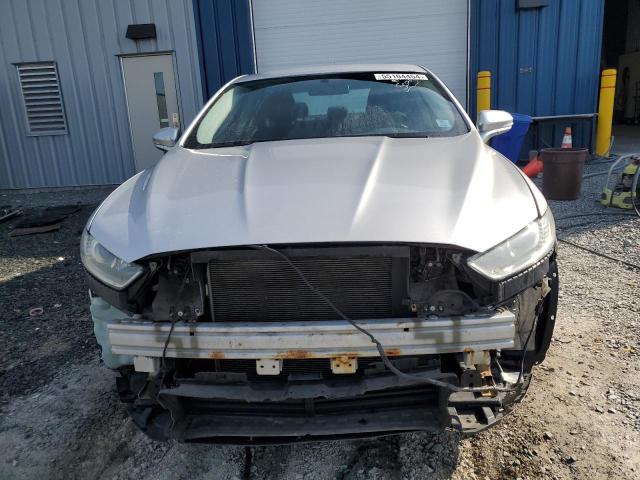 1FA6P0H78F5100128 - 2015 FORD FUSION SE SILVER photo 5