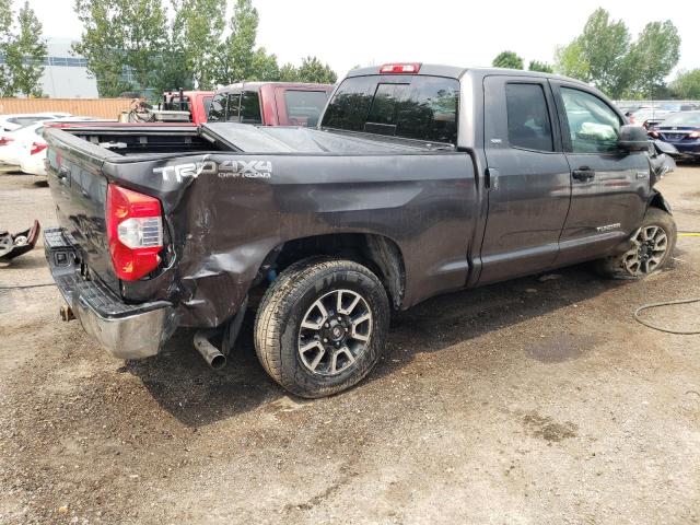 5TFUY5F17FX470677 - 2015 TOYOTA TUNDRA DOUBLE CAB SR/SR5 GRAY photo 3