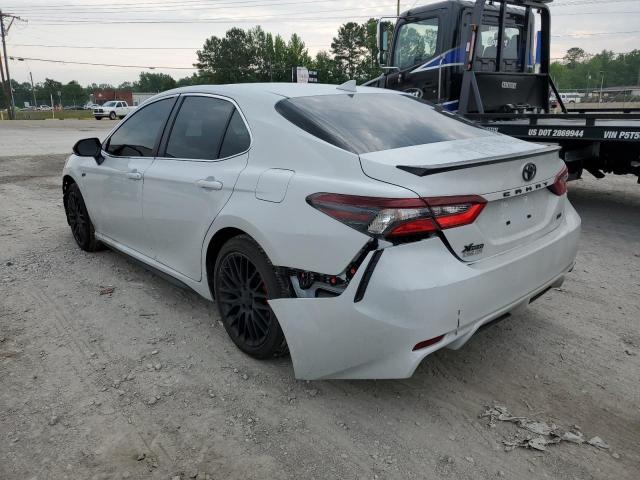 4T1G11AK3PU137207 - 2023 TOYOTA CAMRY SE NIGHT SHADE WHITE photo 2