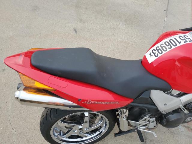 JH2RC46102M401282 - 2002 HONDA VFR800 RED photo 6