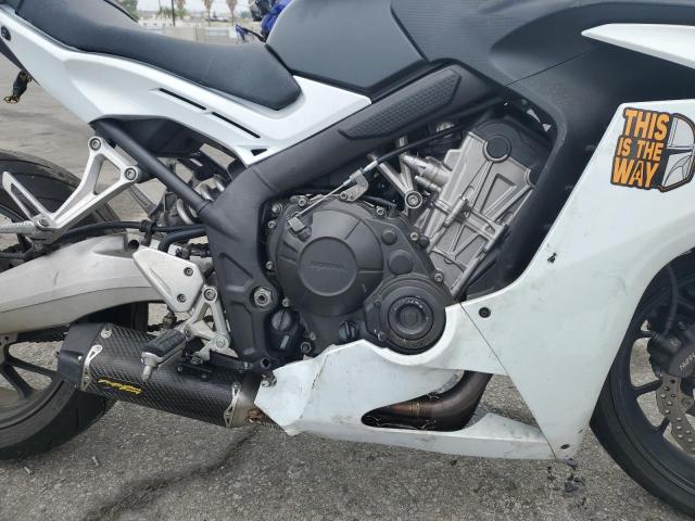 MLHRC7415F5100064 - 2015 HONDA CBR650 F WHITE photo 7