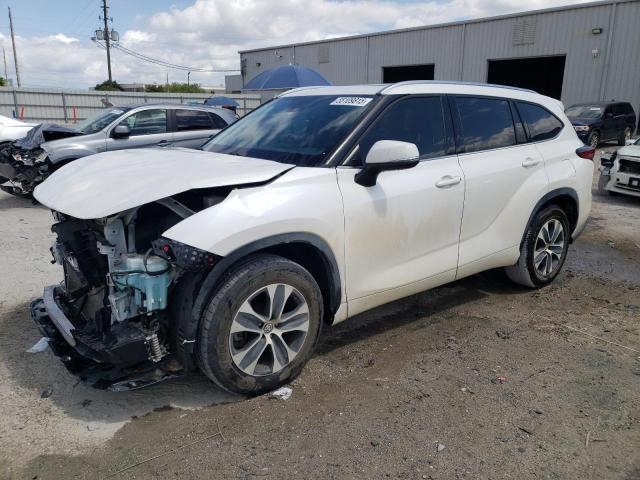 5TDGZRAH9MS058124 - 2021 TOYOTA HIGHLANDER XLE WHITE photo 1
