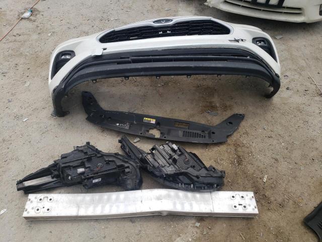 5TDGZRAH9MS058124 - 2021 TOYOTA HIGHLANDER XLE WHITE photo 13