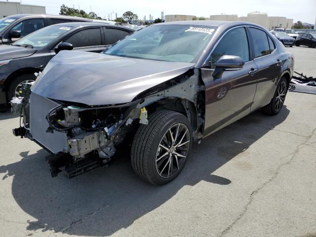 4T1G11AK7PU154205 - 2023 TOYOTA CAMRY SE NIGHT SHADE CHARCOAL photo 1