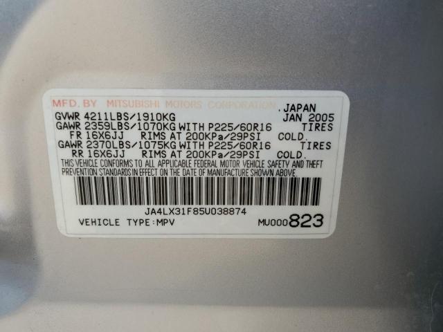 JA4LX31F85U038874 - 2005 MITSUBISHI OUTLANDER LS SILVER photo 13