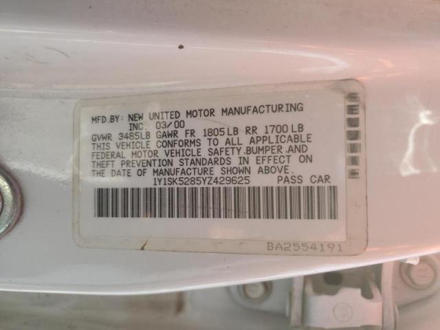 1Y1SK5285YZ429625 - 2000 CHEVROLET GEO PRIZM BASE WHITE photo 12