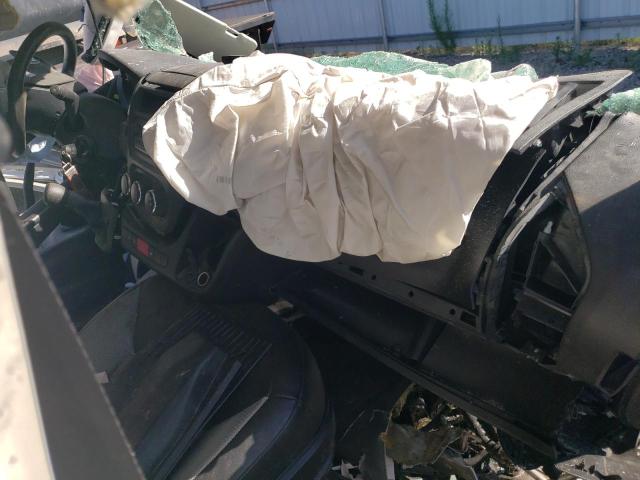 3C6TRVDGXHE506940 - 2017 RAM PROMASTER 2500 HIGH WHITE photo 8