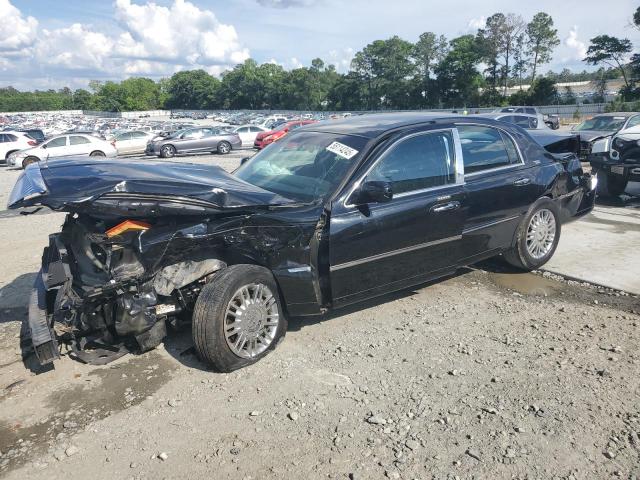 2009 LINCOLN TOWN CAR SIGNATURE LIMITED, null
