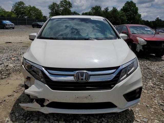 5FNRL6H75JB048602 - 2018 HONDA ODYSSEY EXL WHITE photo 5