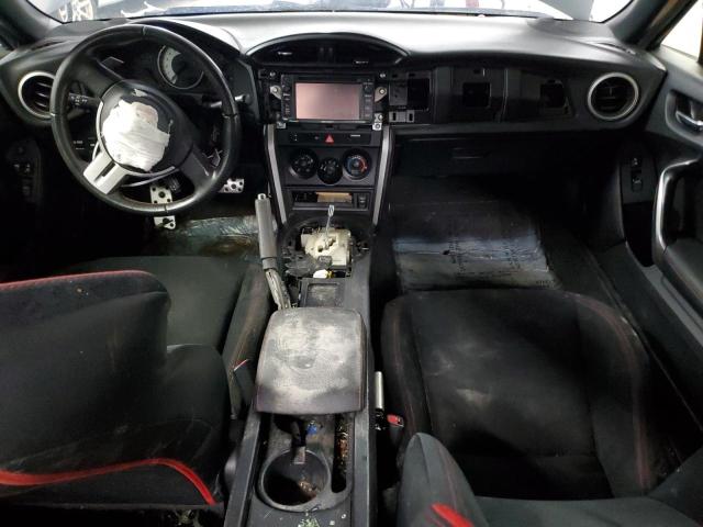 JF1ZNAA1XF8707452 - 2015 TOYOTA SCION FR-S SILVER photo 8