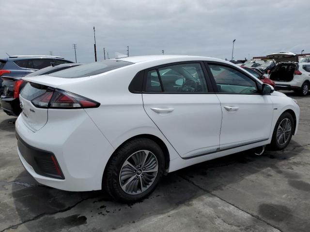 KMHC65LD2LU189394 - 2020 HYUNDAI IONIQ SE WHITE photo 3