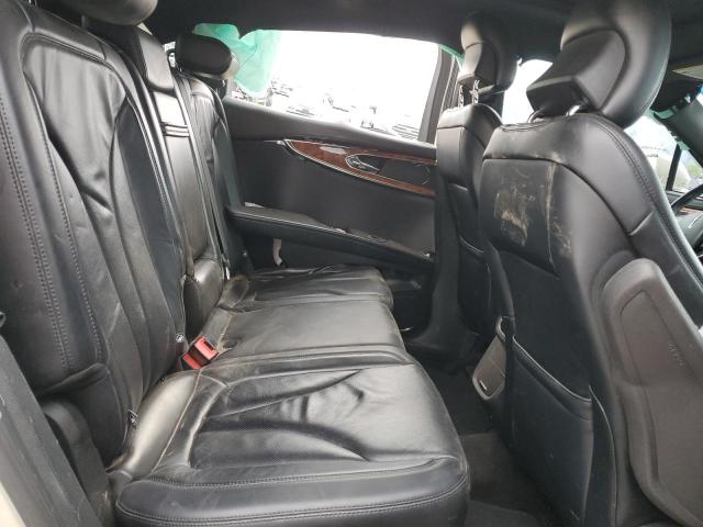 2LMPJ8LP2JBL30502 - 2018 LINCOLN MKX RESERVE Կրեմագույն լուսանկար 11