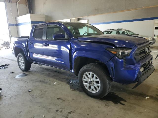 3TYLB5JN2RT012213 - 2024 TOYOTA TACOMA DOUBLE CAB BLUE photo 4