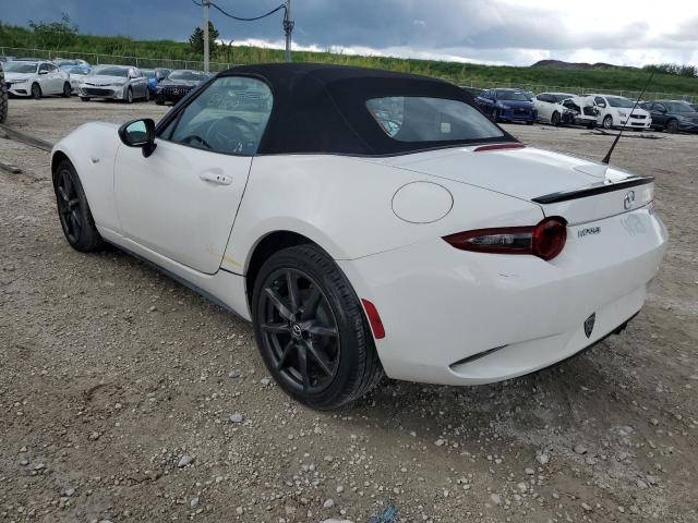 JM1NDAC71H0121091 - 2017 MAZDA MX-5 MIATA CLUB WHITE photo 2