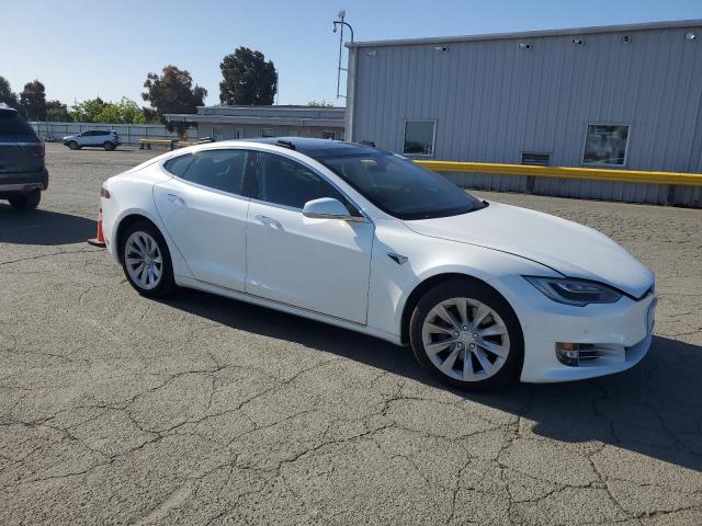 5YJSA1E1XHF177925 - 2017 TESLA MODEL S 白色 照片 4