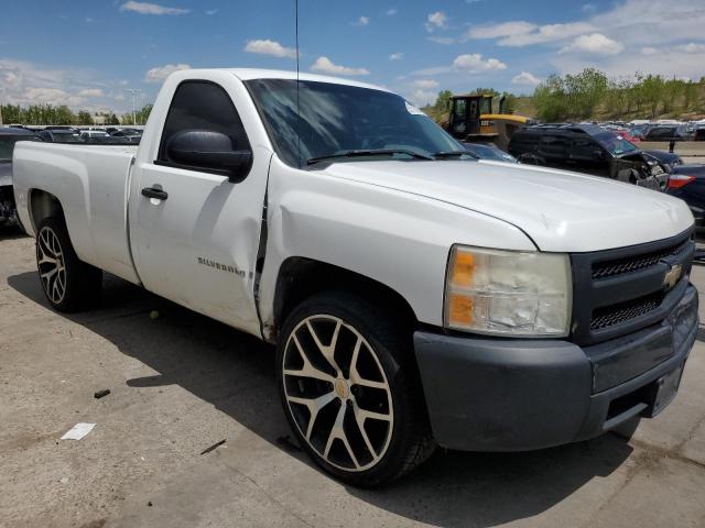 1GCEC14X37Z602777 - 2007 CHEVROLET SILVERADO C1500 CLASSIC WHITE photo 4