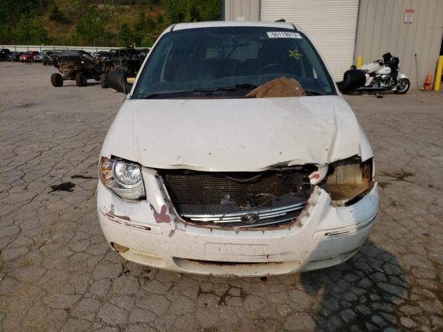 2C4GP54L55R460005 - 2005 CHRYSLER TOWN & COU TOURING 白色 照片 5