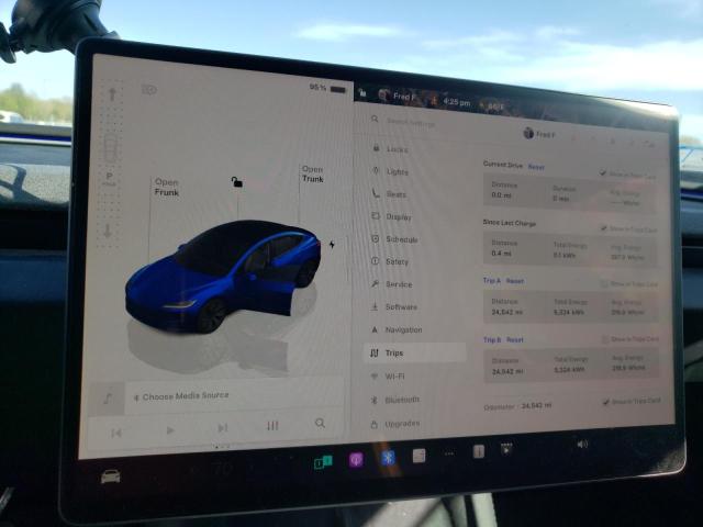 5YJ3E1EA0RF736232 - 2024 TESLA MODEL 3 BLUE photo 9
