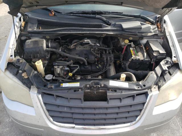 2A8HR44H68R762078 - 2008 CHRYSLER TOWN & COU LX SILVER photo 12